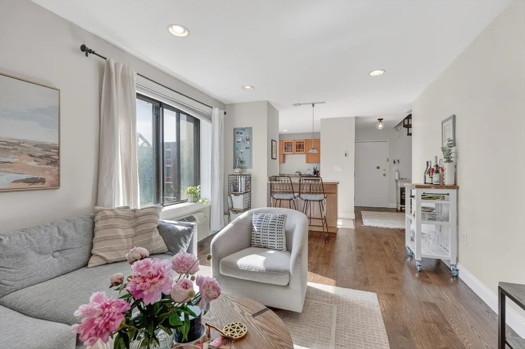 2 bed, 1 bath apartment for rent at 9 Appleton St Unit 310, South End — photo 6 of 15