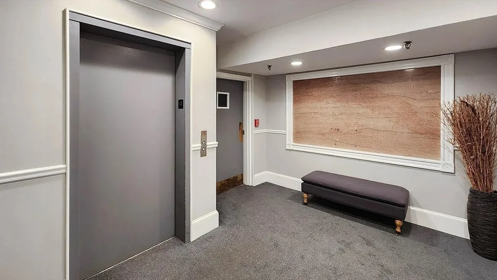 Studio bed, 1 bath apartment for rent at 9 Appleton Unit 403, South End — photo 11 of 16