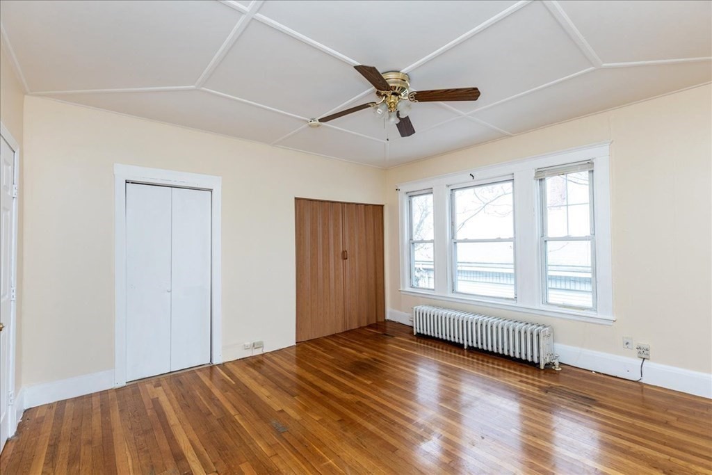 3 bed, 1 bath apartment for rent at 9 Arlington St Unit 3, Lynn — photo 3 of 9