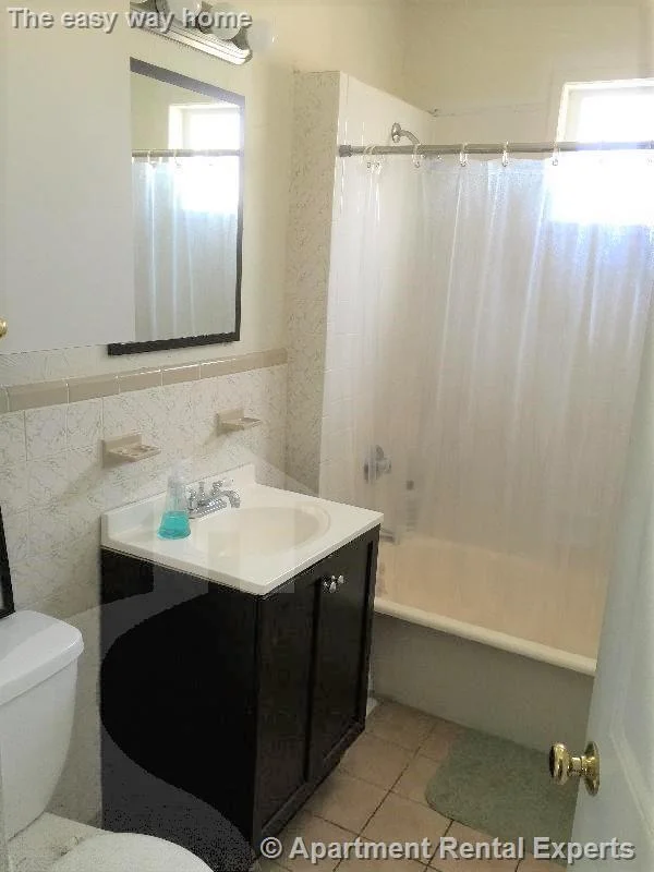 4 bed, 2 bath apartment for rent at 9 Arlington St Unit 3, Sullivan Square — photo 6 of 10