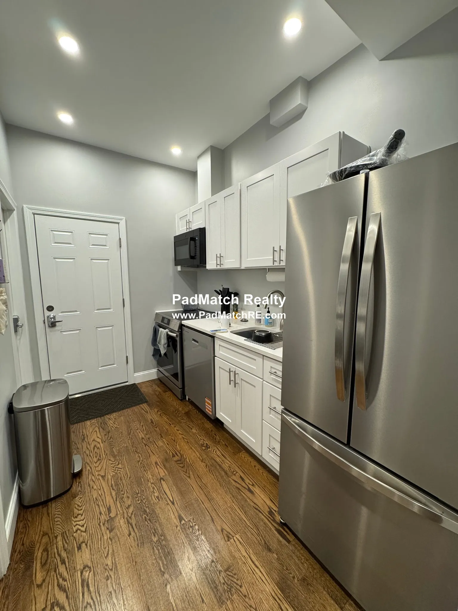 3 bed, 1 bath apartment for rent at 9 Ashford St Unit 13, Allston — photo 3 of 11
