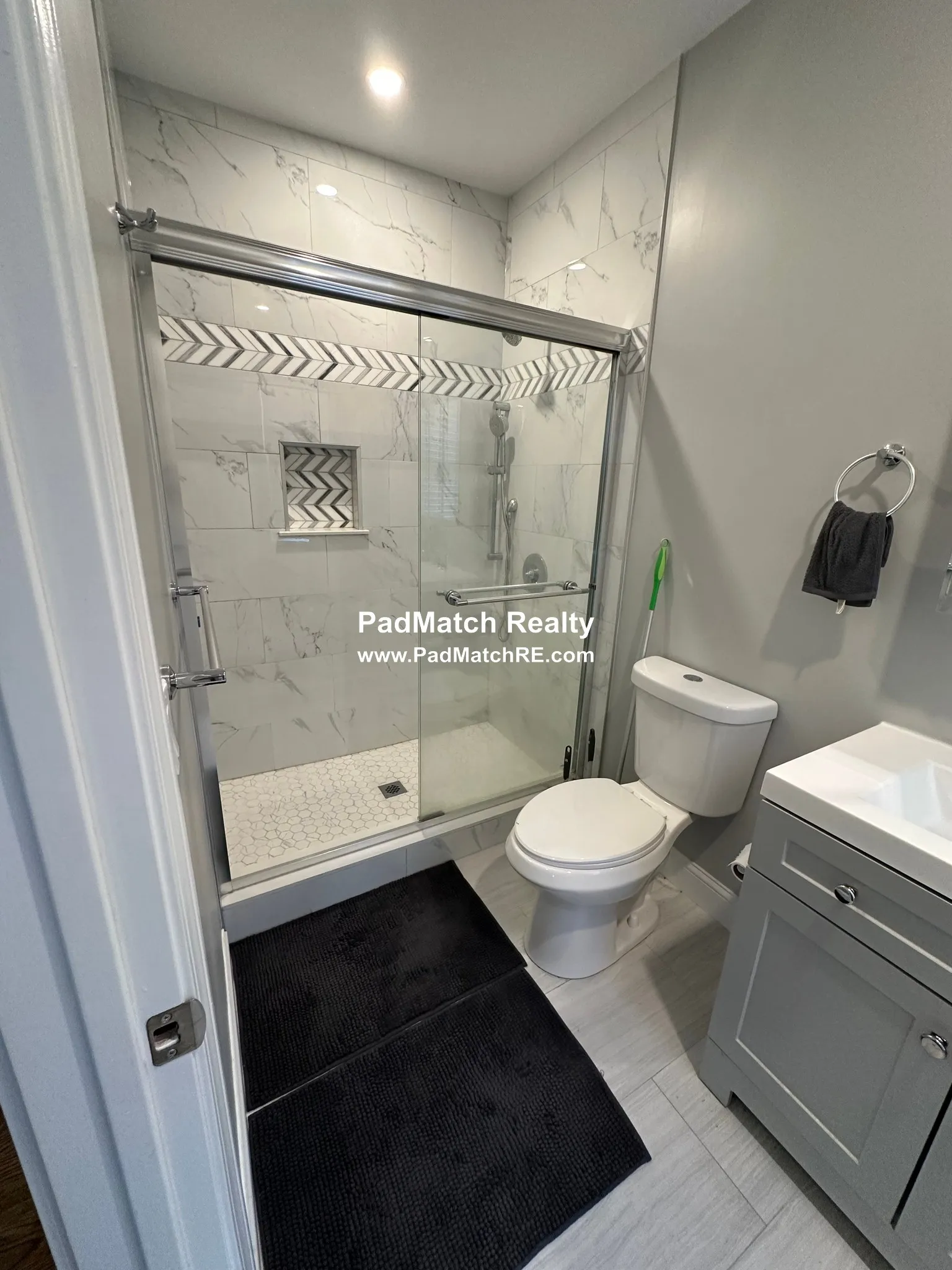 4 bed, 1 bath apartment for rent at 9 Ashford St Unit 2, Allston — photo 8 of 11