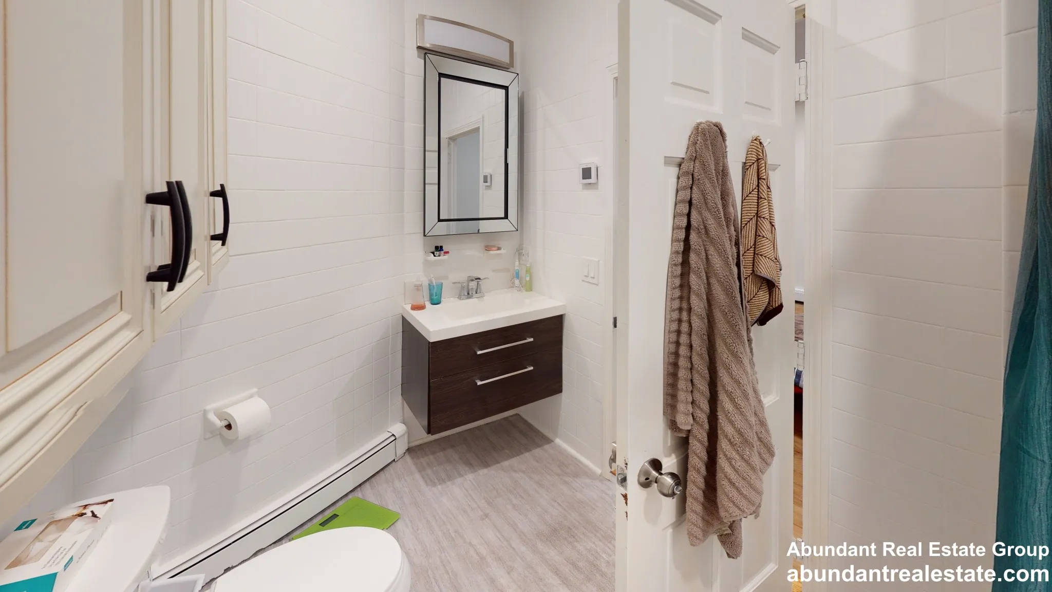 3 bed, 2 bath apartment for rent at 9 Ashton Pl Unit 9, Mid Cambridge — photo 8 of 32