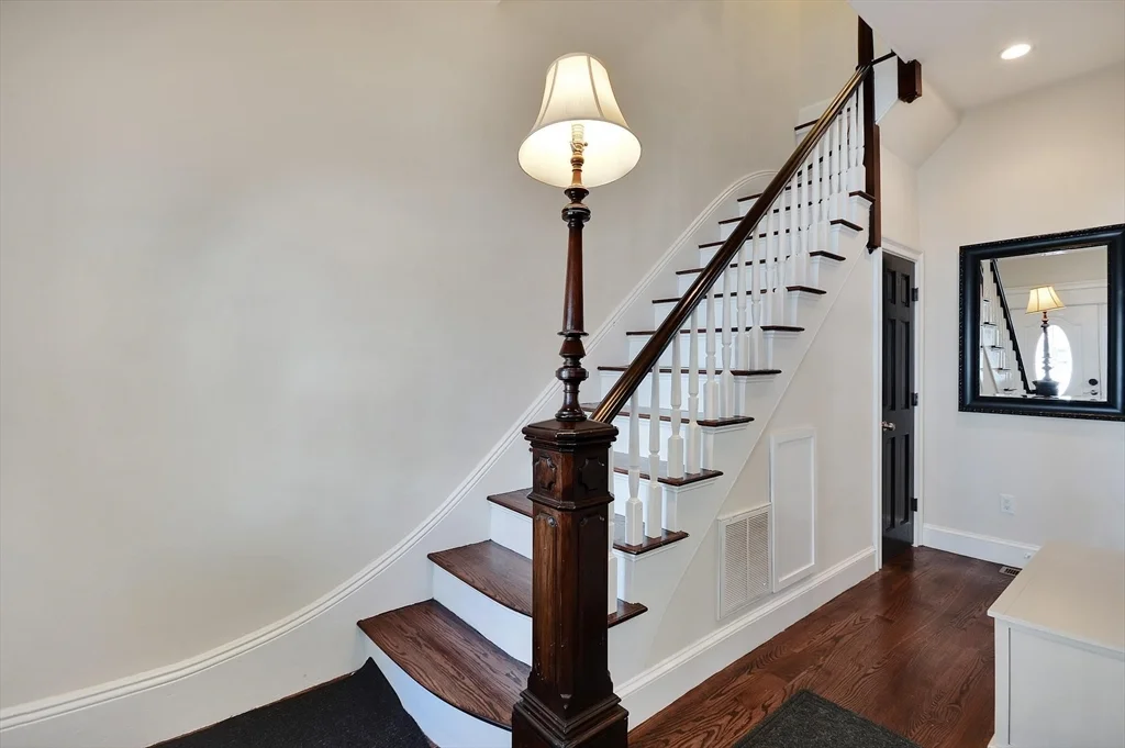 5 bed, 2 bath apartment for rent at 9 Atlantic St, South Boston — photo 13 of 26