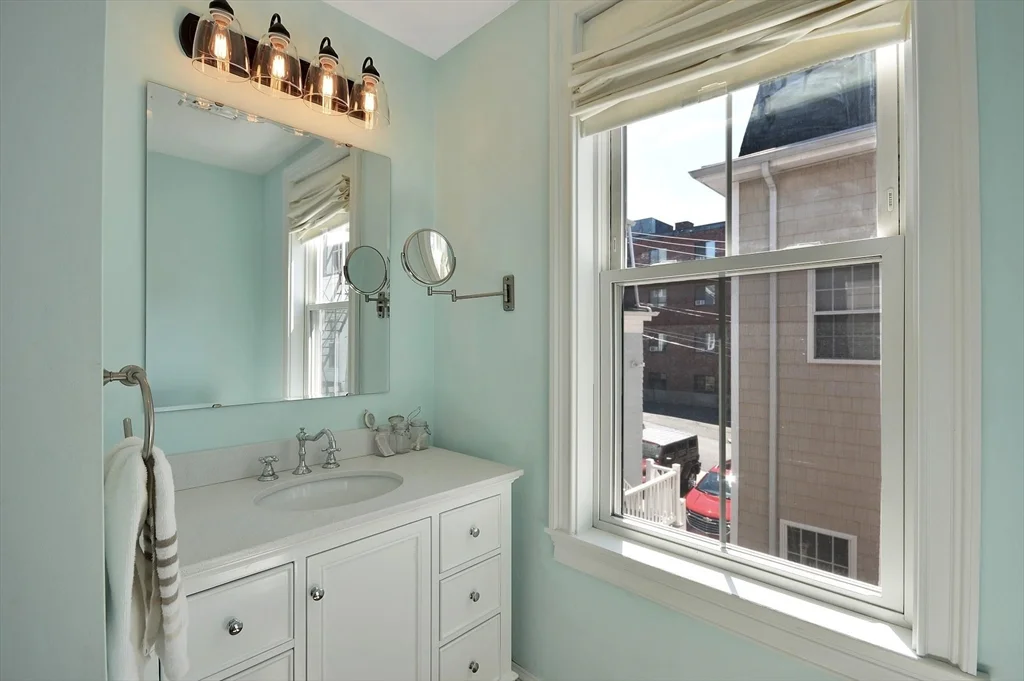 5 bed, 2 bath apartment for rent at 9 Atlantic St, South Boston — photo 23 of 26