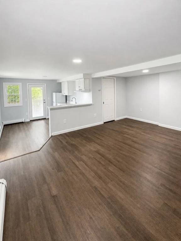 Studio bed, 1 bath apartment for rent at 9 Avon Pl Unit 1, Haverhill — photo 5 of 13