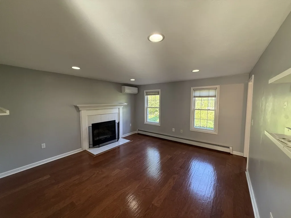 3 bed, 2 bath apartment for rent at 9 Bancroft St, Pepperell — photo 10 of 40