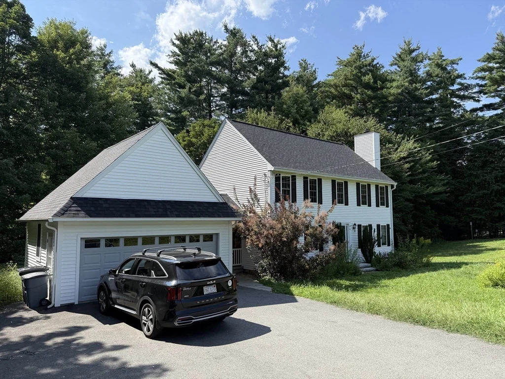 3 bed, 2 bath apartment for rent at 9 Bancroft St, Pepperell — photo 35 of 40
