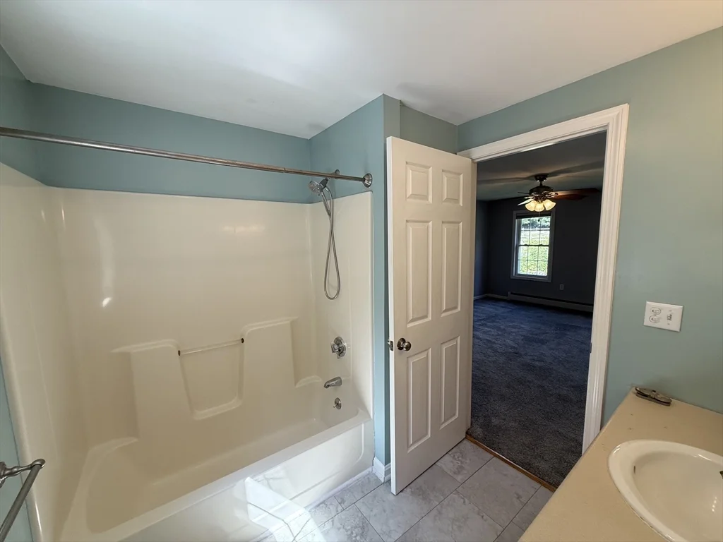 3 bed, 2 bath apartment for rent at 9 Bancroft St, Pepperell — photo 17 of 40