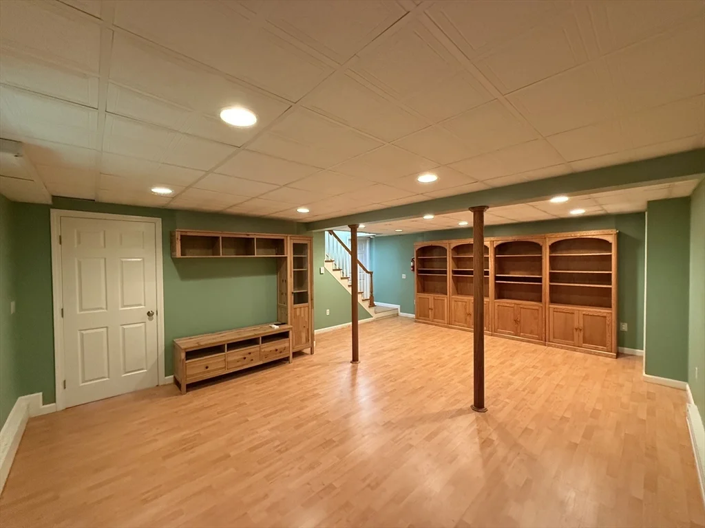 3 bed, 2 bath apartment for rent at 9 Bancroft St, Pepperell — photo 30 of 40