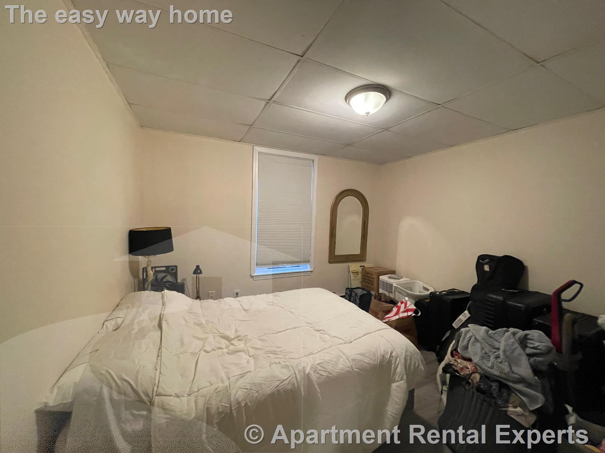 3 bed, 2 bath apartment for rent at 9 Banks St Unit 1, Harvard Square — photo 8 of 9
