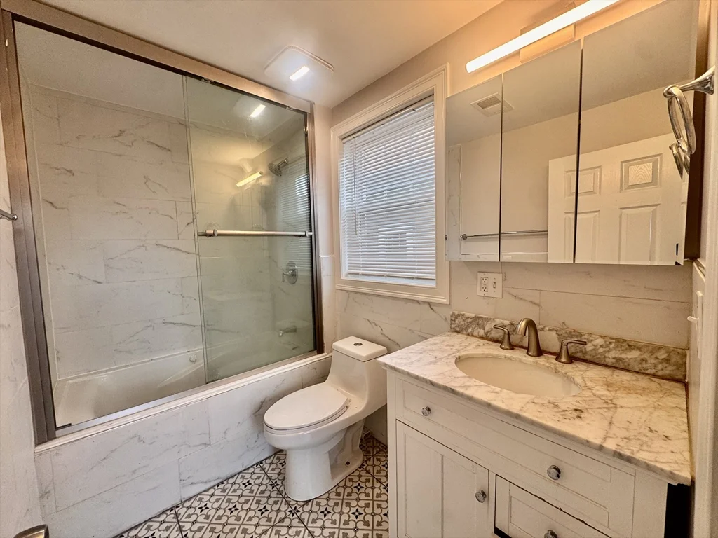 3 bed, 2 bath apartment for rent at 9 Batchelder St Unit 2, Dorchester — photo 13 of 21