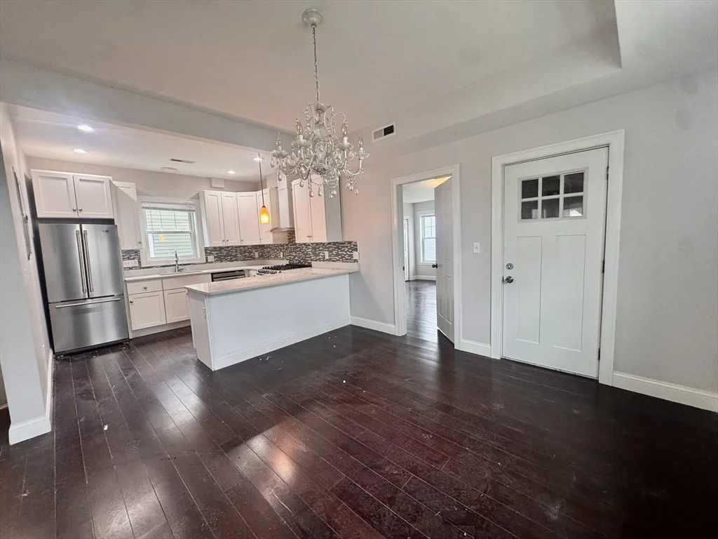 3 bed, 2 bath apartment for rent at 9 Batchelder St Unit 2, Dorchester — photo 3 of 21