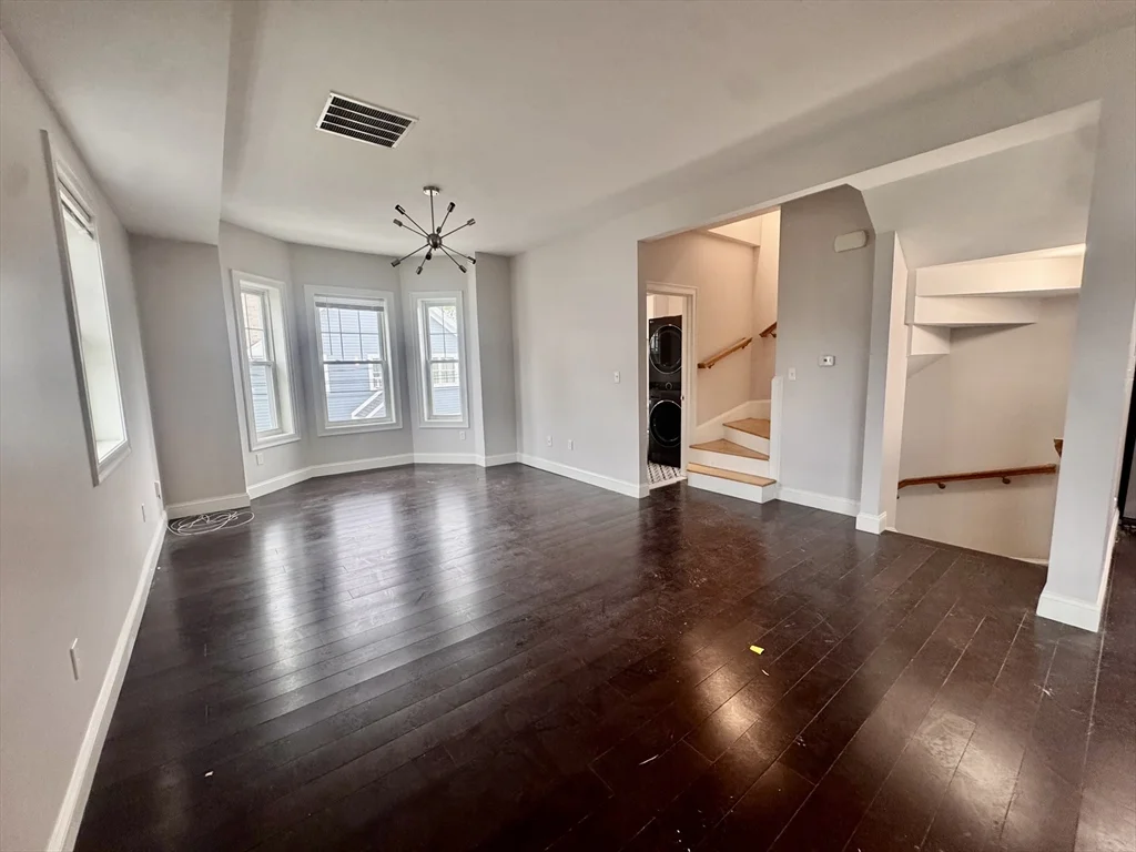 3 bed, 2 bath apartment for rent at 9 Batchelder St Unit 2, Dorchester — photo 5 of 21