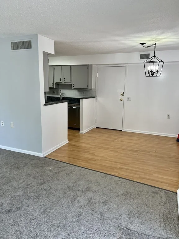 2 bed, 1 bath apartment for rent at 9 Beal's Cove Unit H, Hingham — photo 5 of 14