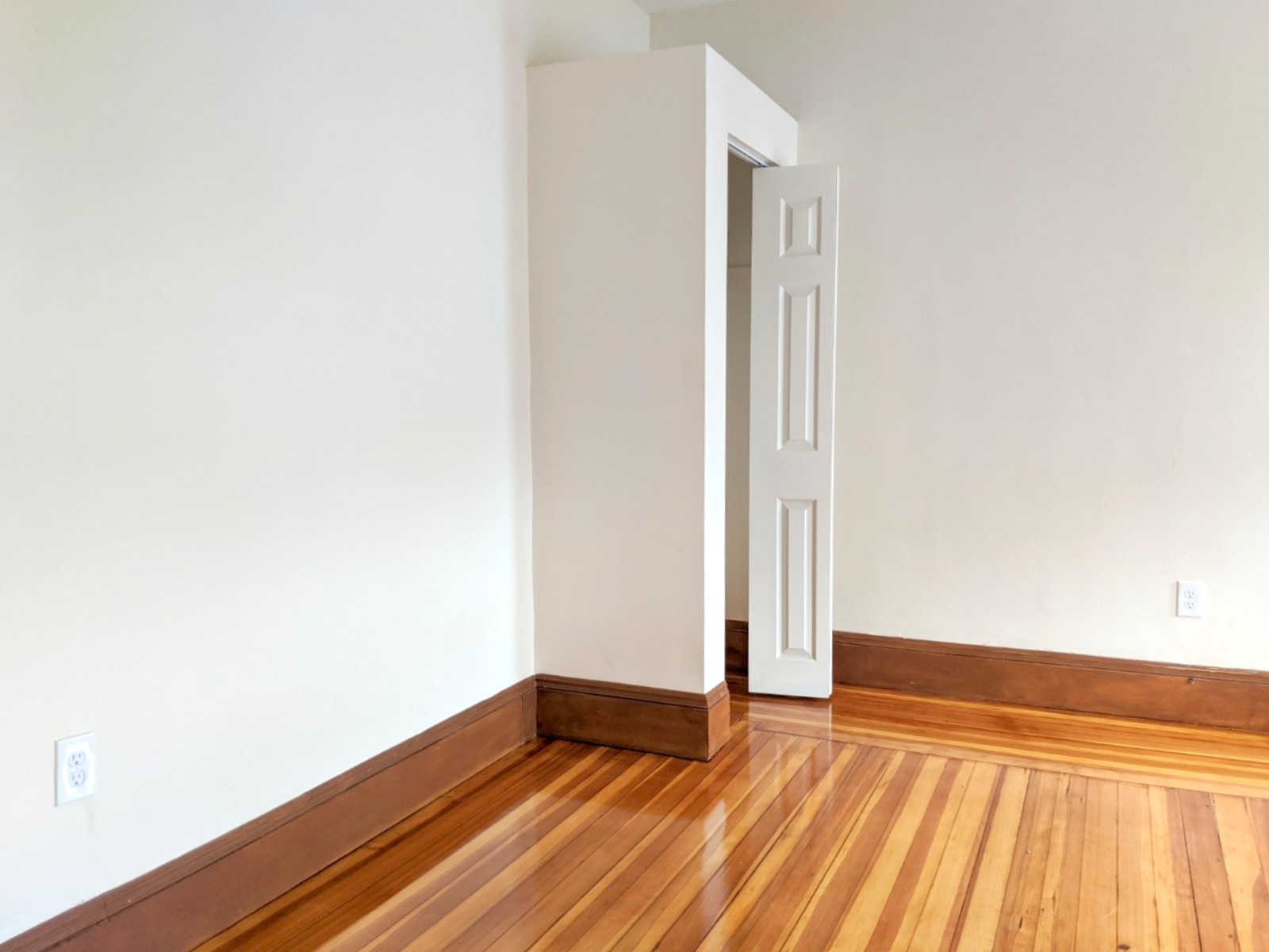 3 bed, 1 bath apartment for rent at 9 Belknap St Unit 3, West Somerville — photo 11 of 24