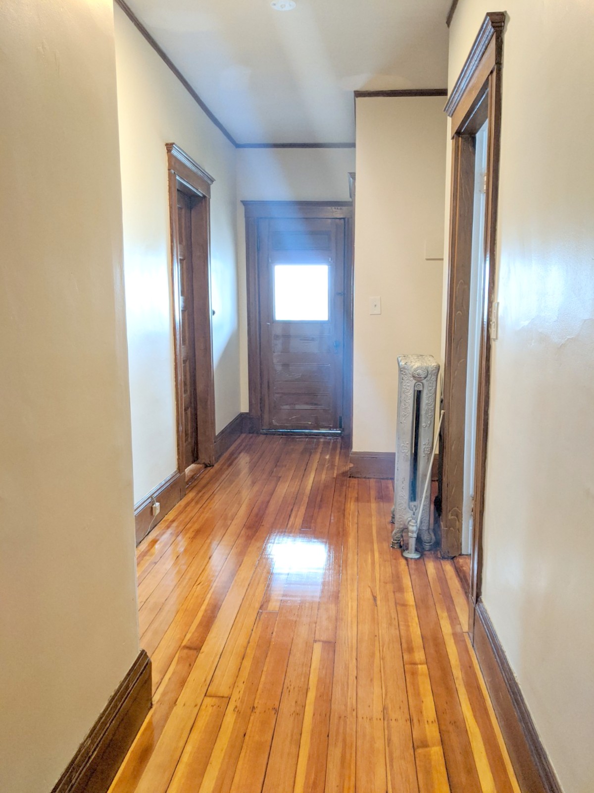 3 bed, 1 bath apartment for rent at 9 Belknap St Unit 3, West Somerville — photo 8 of 24
