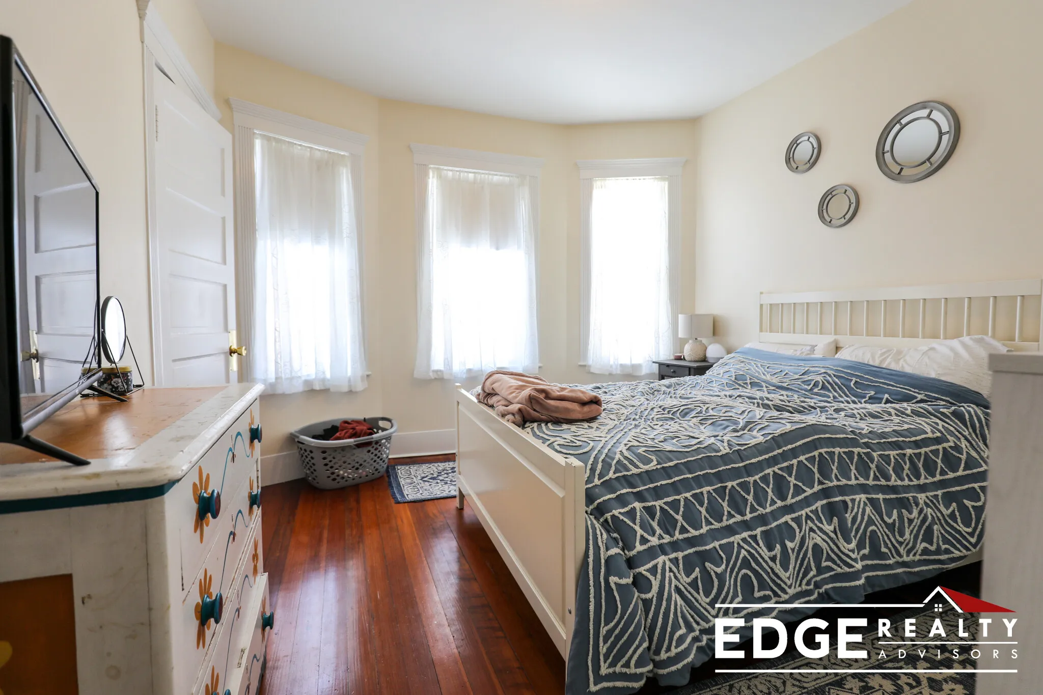 3 bed, 1 bath apartment for rent at 9 Bennett St Unit 2, Brighton — photo 8 of 10
