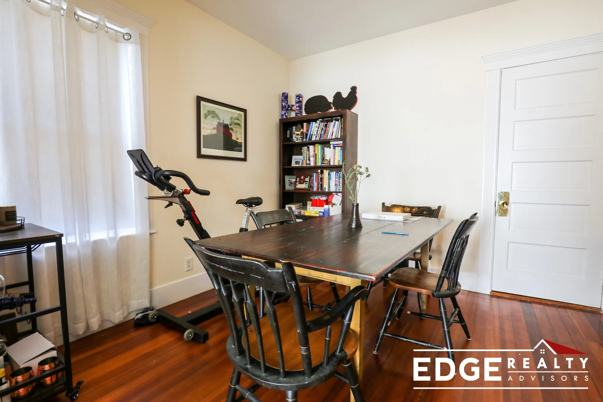 3 bed, 1 bath apartment for rent at 9 Bennett St Unit 2, Brighton — photo 5 of 10