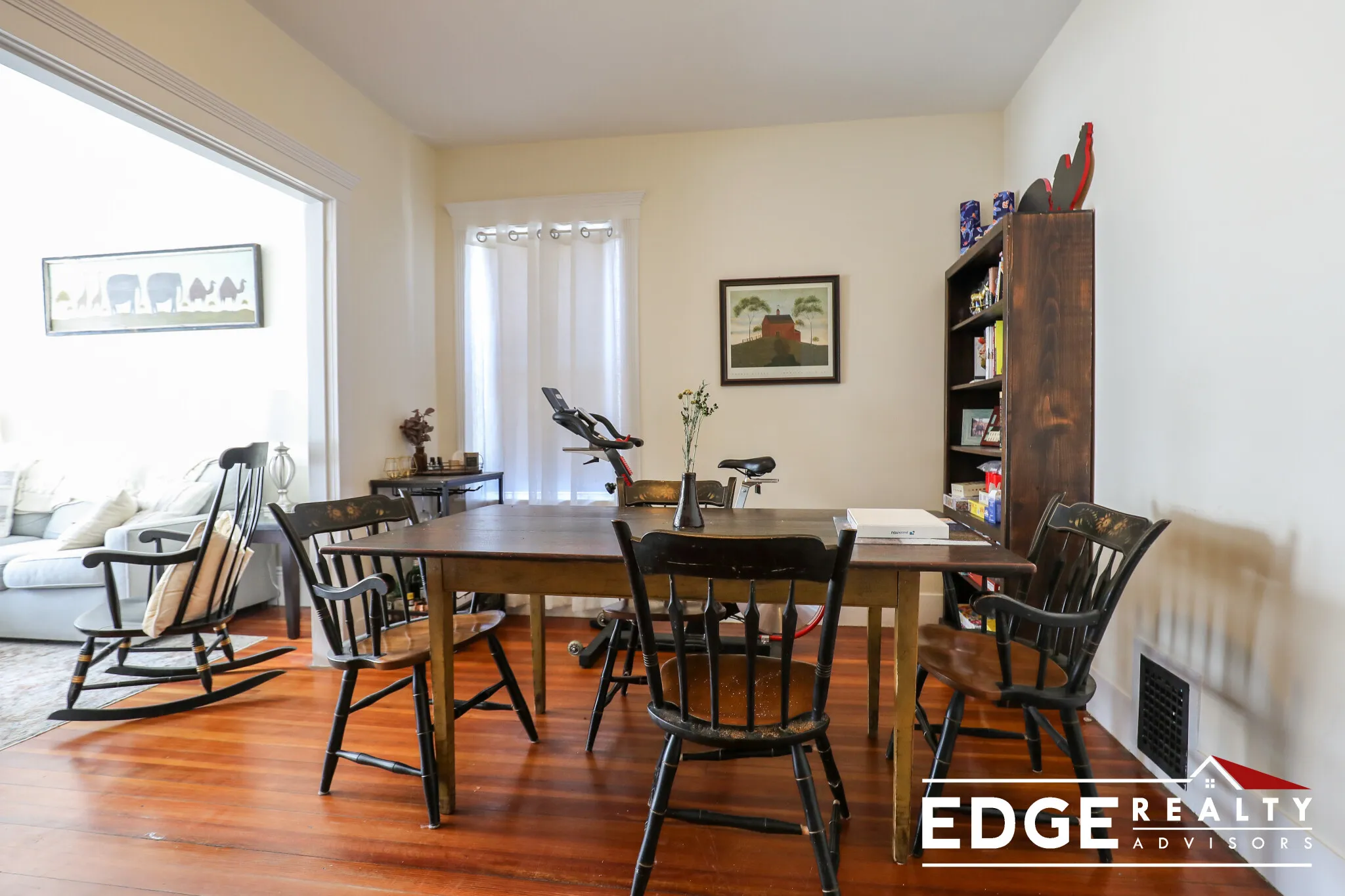 3 bed, 1 bath apartment for rent at 9 Bennett St Unit 2, Brighton — photo 6 of 10
