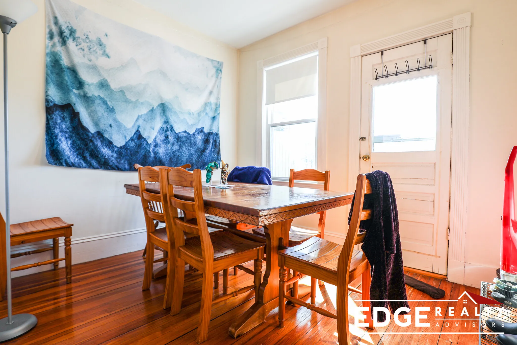 3 bed, 1 bath apartment for rent at 9 Bennett St Unit 3, Brighton — photo 3 of 13