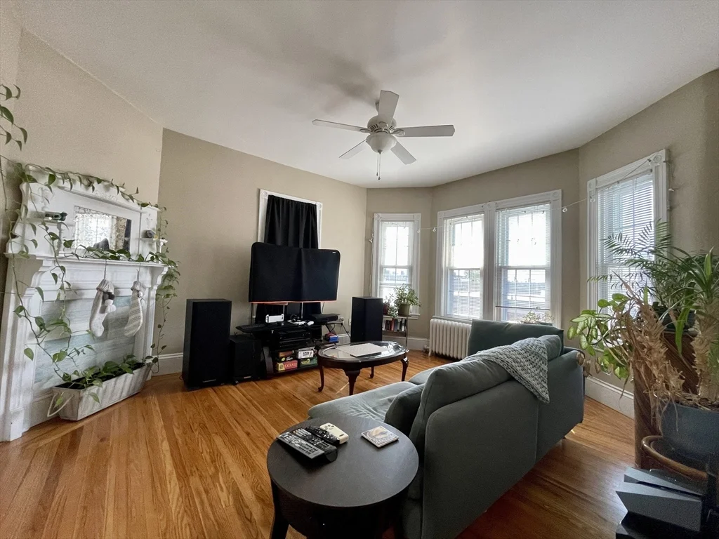 3 bed, 1 bath apartment for rent at 9 Blackinton St Unit 3, East Boston — photo 3 of 15