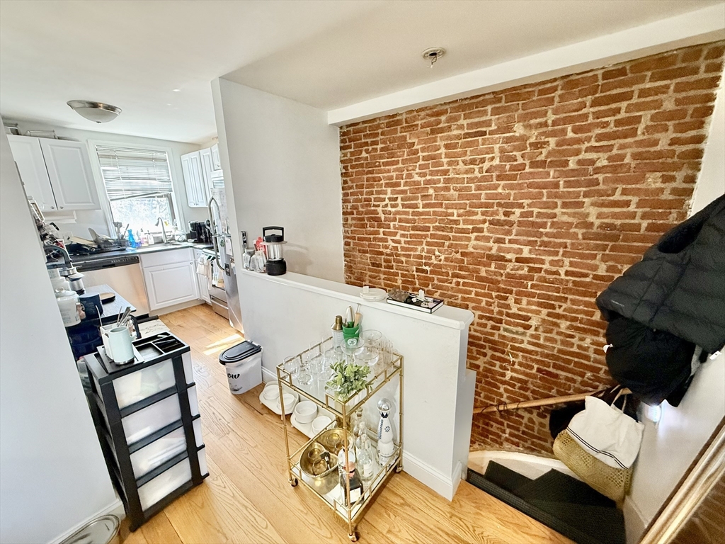 1 bed, 1 bath apartment for rent at 9 Boston St Unit 3, South Boston