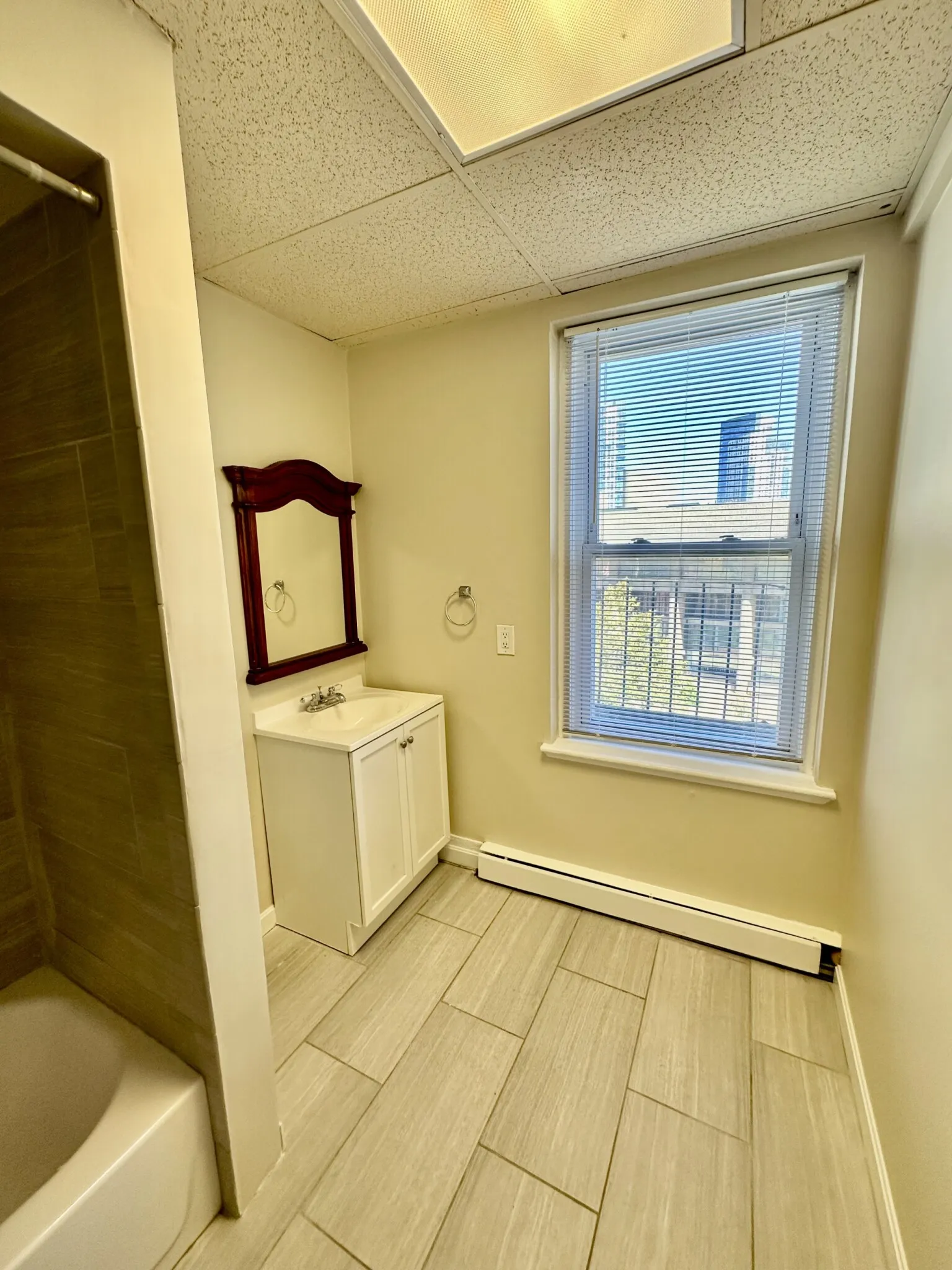 Studio bed, 1 bath apartment for rent at 9 Bowdoin St Unit 12, Beacon Hill — photo 8 of 10