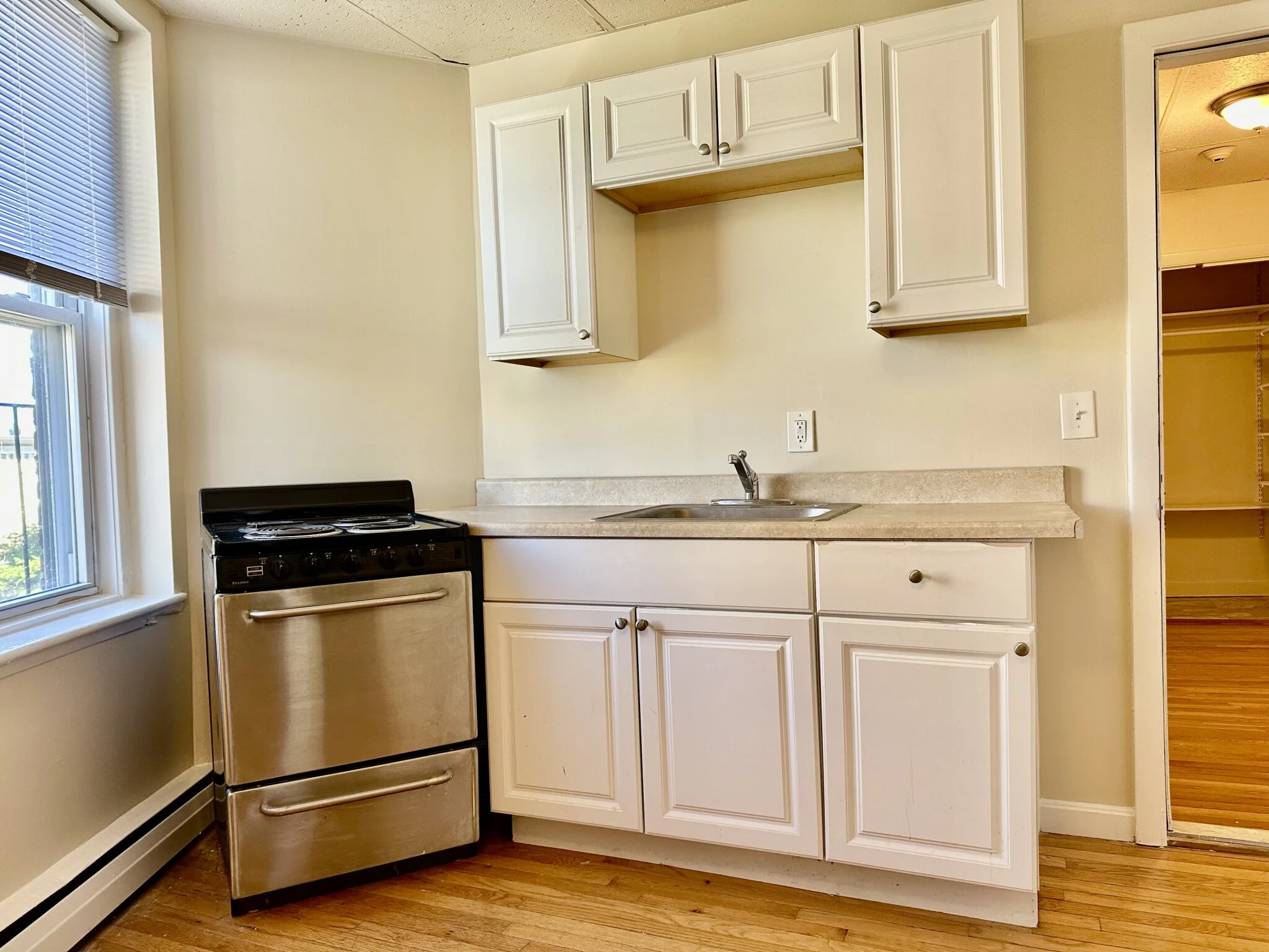 Studio bed, 1 bath apartment for rent at 9 Bowdoin St Unit 12A, Beacon Hill — photo 6 of 10