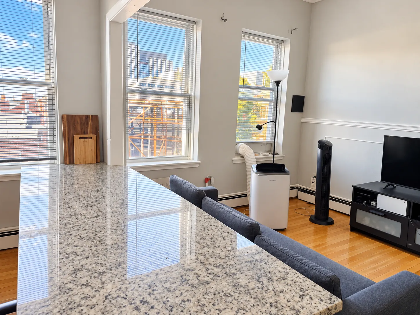 1 bed, 1 bath apartment for rent at 9 Bowdoin St Unit 14, Beacon Hill — photo 1 of 9