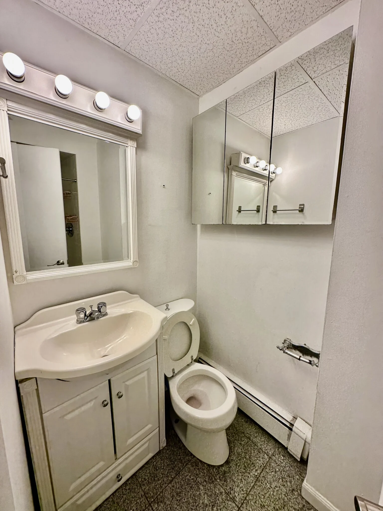 1 bed, 1 bath apartment for rent at 9 Bowdoin St Unit 7, Beacon Hill — photo 9 of 11