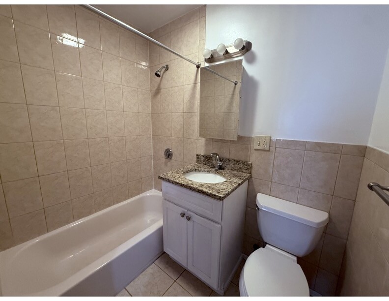 3 bed, 1 bath apartment for rent at 9 Boyd St Unit 2, Dorchester — photo 5 of 10