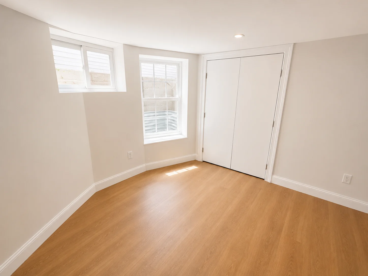 5 bed, 2 bath apartment for rent at 9 Bradford Ave Unit 1, South Medford — photo 25 of 27