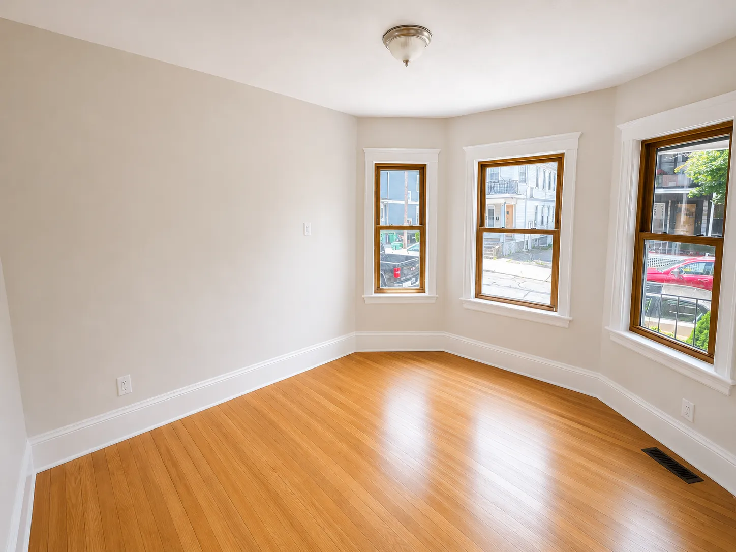 5 bed, 2 bath apartment for rent at 9 Bradford Ave Unit 1, South Medford — photo 17 of 27