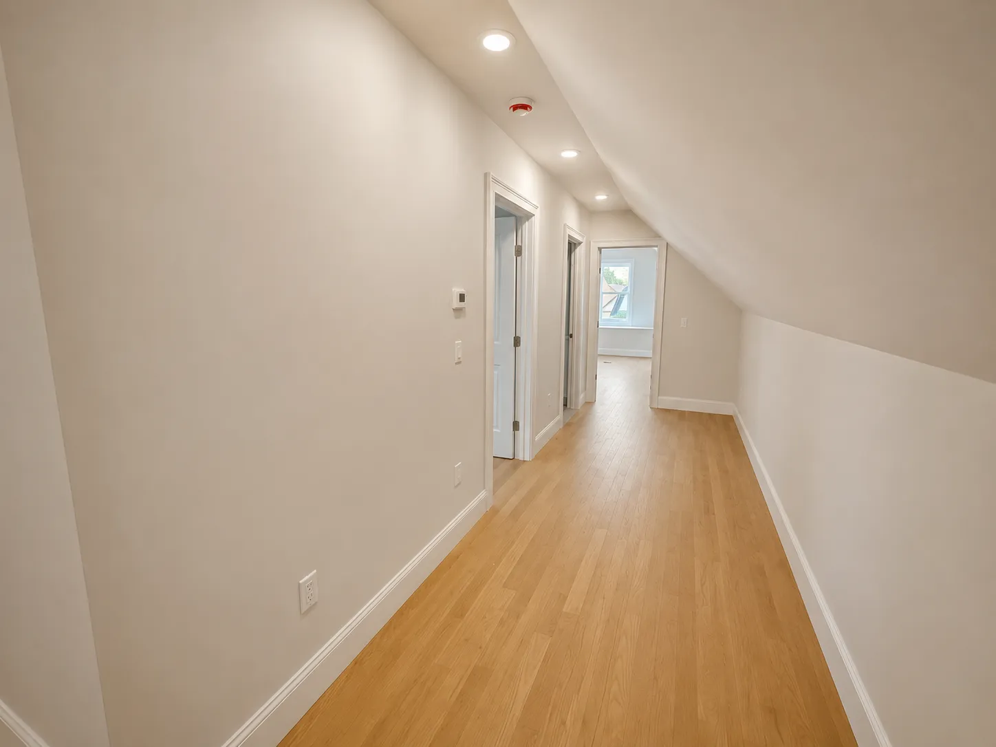 6 bed, 2 bath apartment for rent at 9 Bradford Ave Unit 2, South Medford — photo 18 of 22