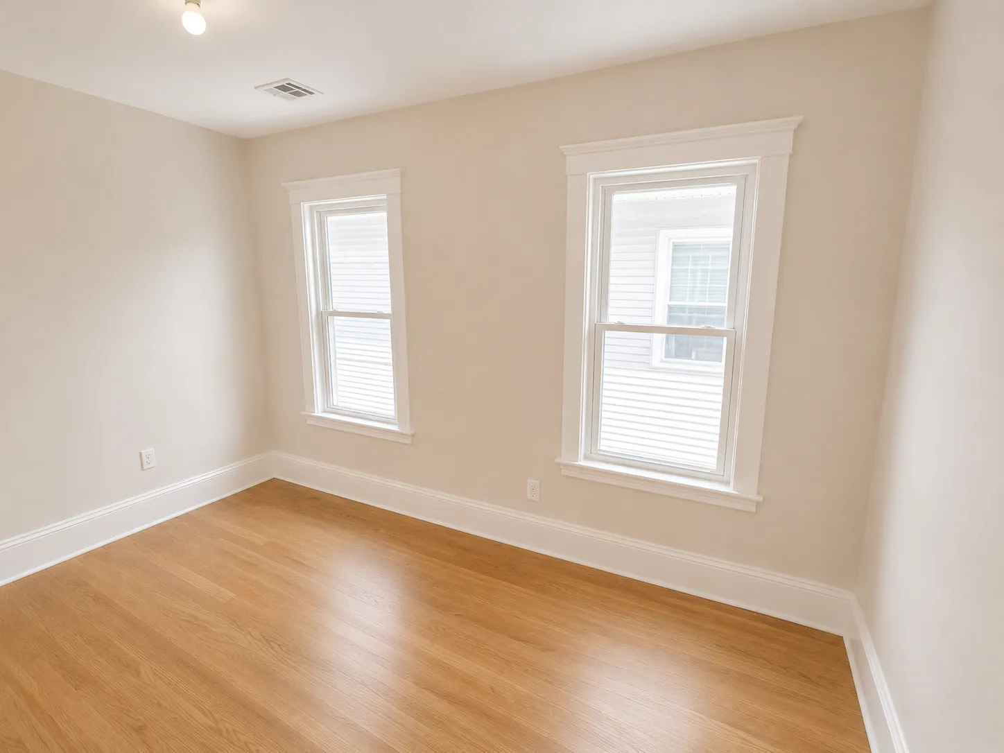 6 bed, 2 bath apartment for rent at 9 Bradford Ave Unit 2, South Medford — photo 16 of 22