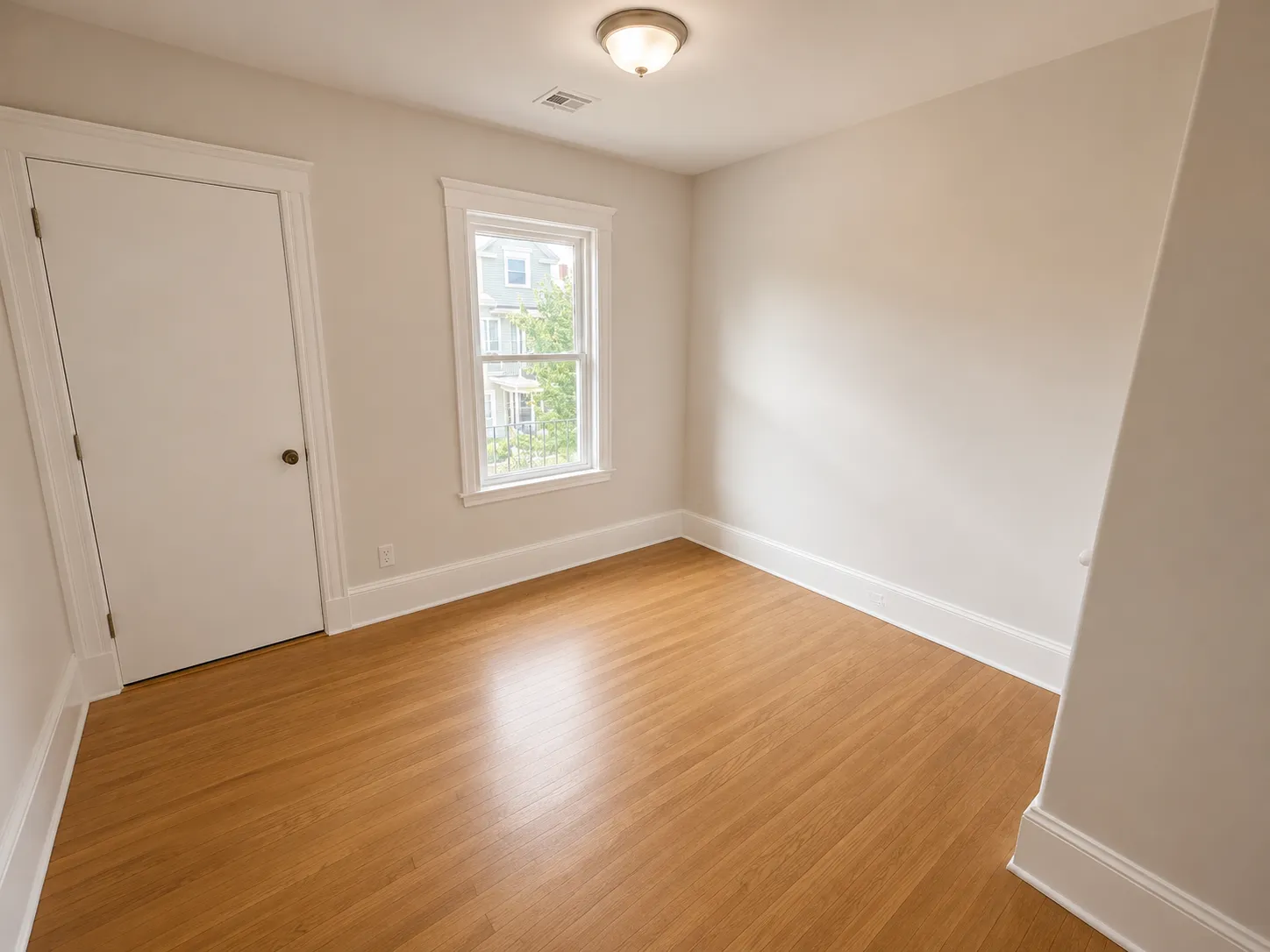 6 bed, 2 bath apartment for rent at 9 Bradford Ave Unit 2, South Medford — photo 14 of 22