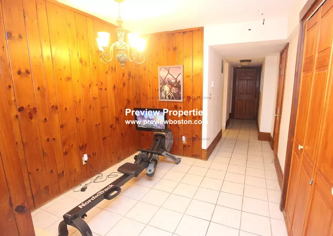 2 bed, 1 bath apartment for rent at 9 Braemore Rd Unit 1a, Brighton — photo 7 of 15