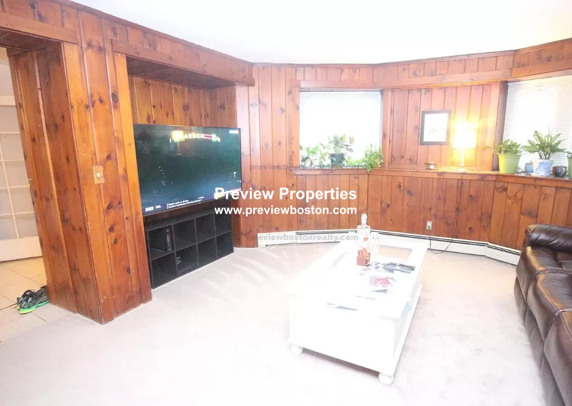 2 bed, 1 bath apartment for rent at 9 Braemore Rd Unit 1AP, Brighton — photo 8 of 15