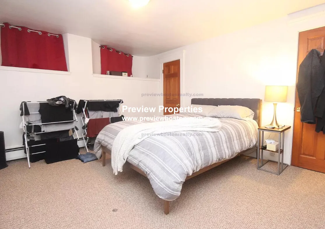 2 bed, 1 bath apartment for rent at 9 Braemore Rd Unit 1AP, Brighton — photo 6 of 15