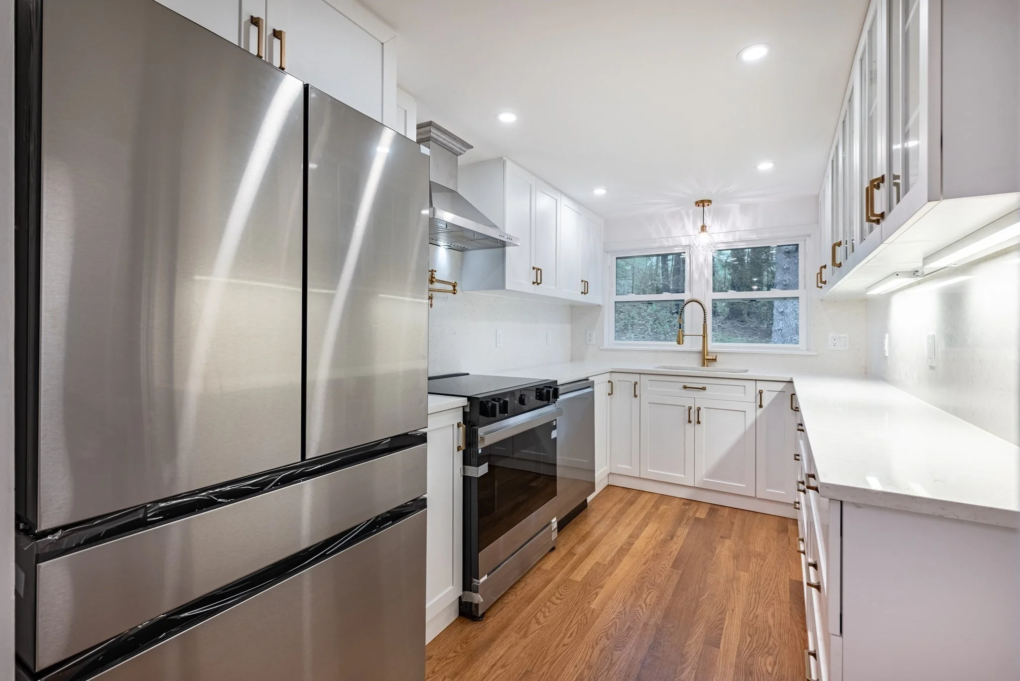3 bed, 1 bath apartment for rent at 9 Bridge St, Medfield — photo 5 of 24
