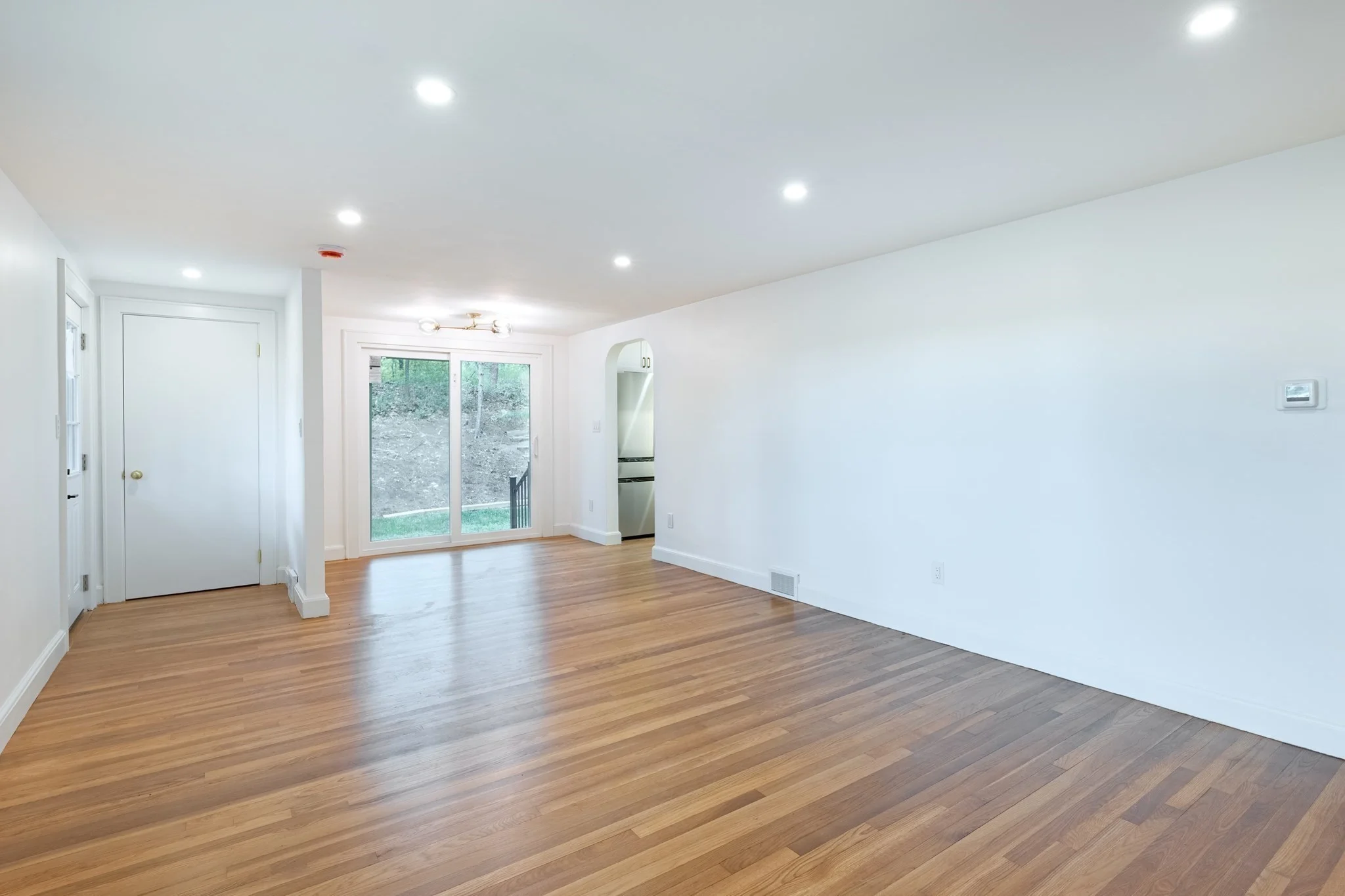 3 bed, 1 bath apartment for rent at 9 Bridge St, Medfield — photo 8 of 24