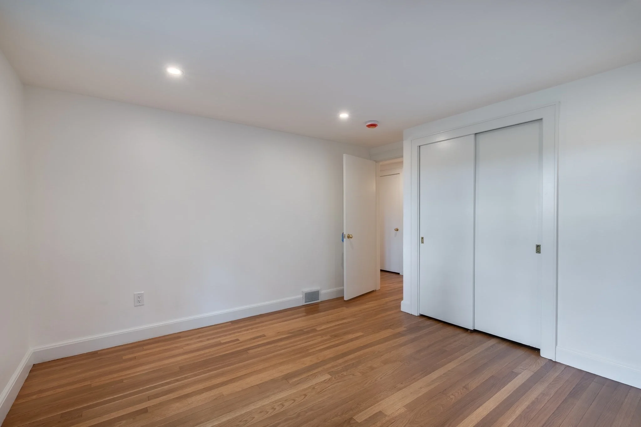 3 bed, 1 bath apartment for rent at 9 Bridge St, Medfield — photo 14 of 24