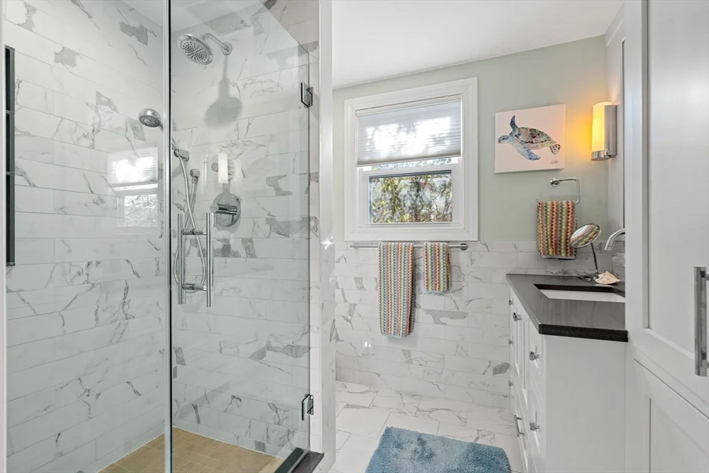 2 bed, 1 bath apartment for rent at 9 Brimblecomb, Marblehead — photo 14 of 24