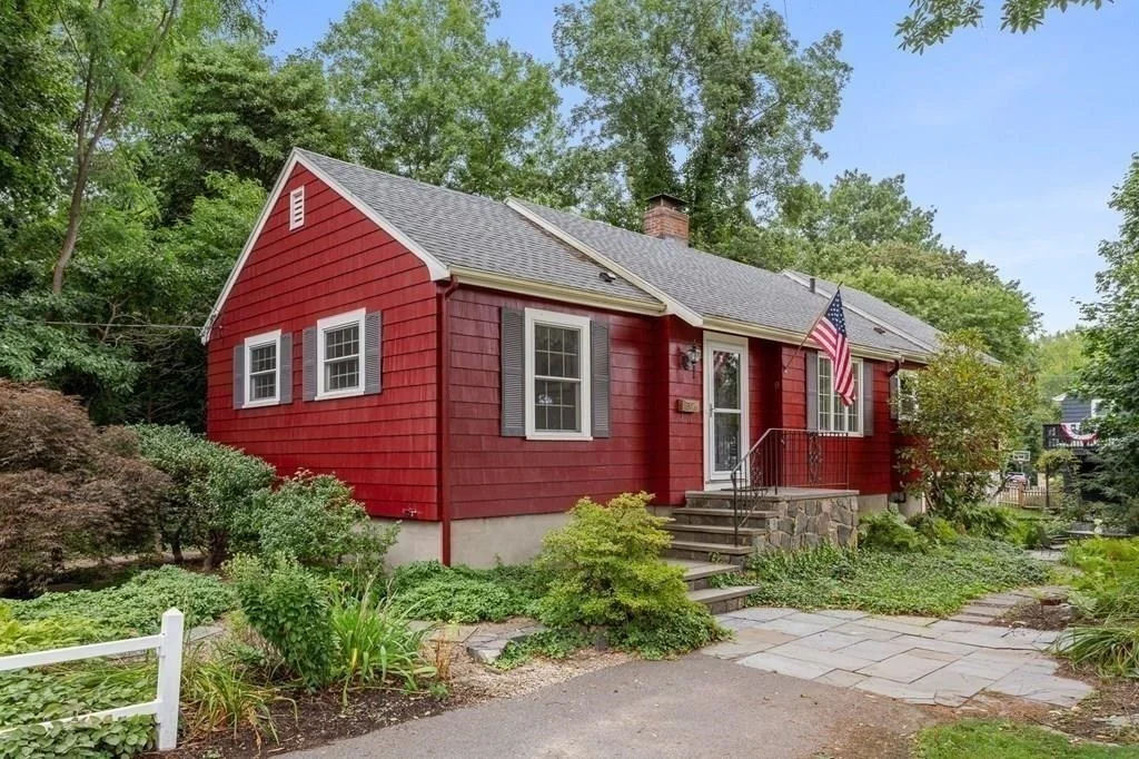 2 bed, 1 bath apartment for rent at 9 Brimblecomb, Marblehead