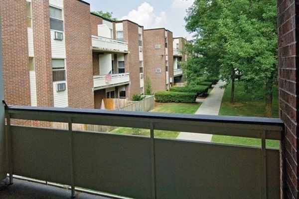 2 bed, 1 bath apartment for rent at 9 Bronsdon St Unit 17B-C, Brighton — photo 6 of 7