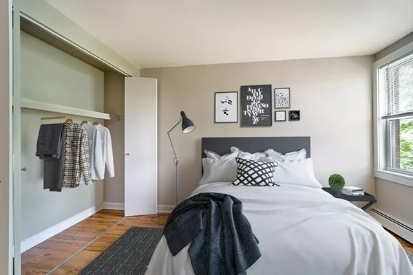 2 bed, 1 bath apartment for rent at 9 Bronsdon St Unit 17B-C, Brighton — photo 5 of 7