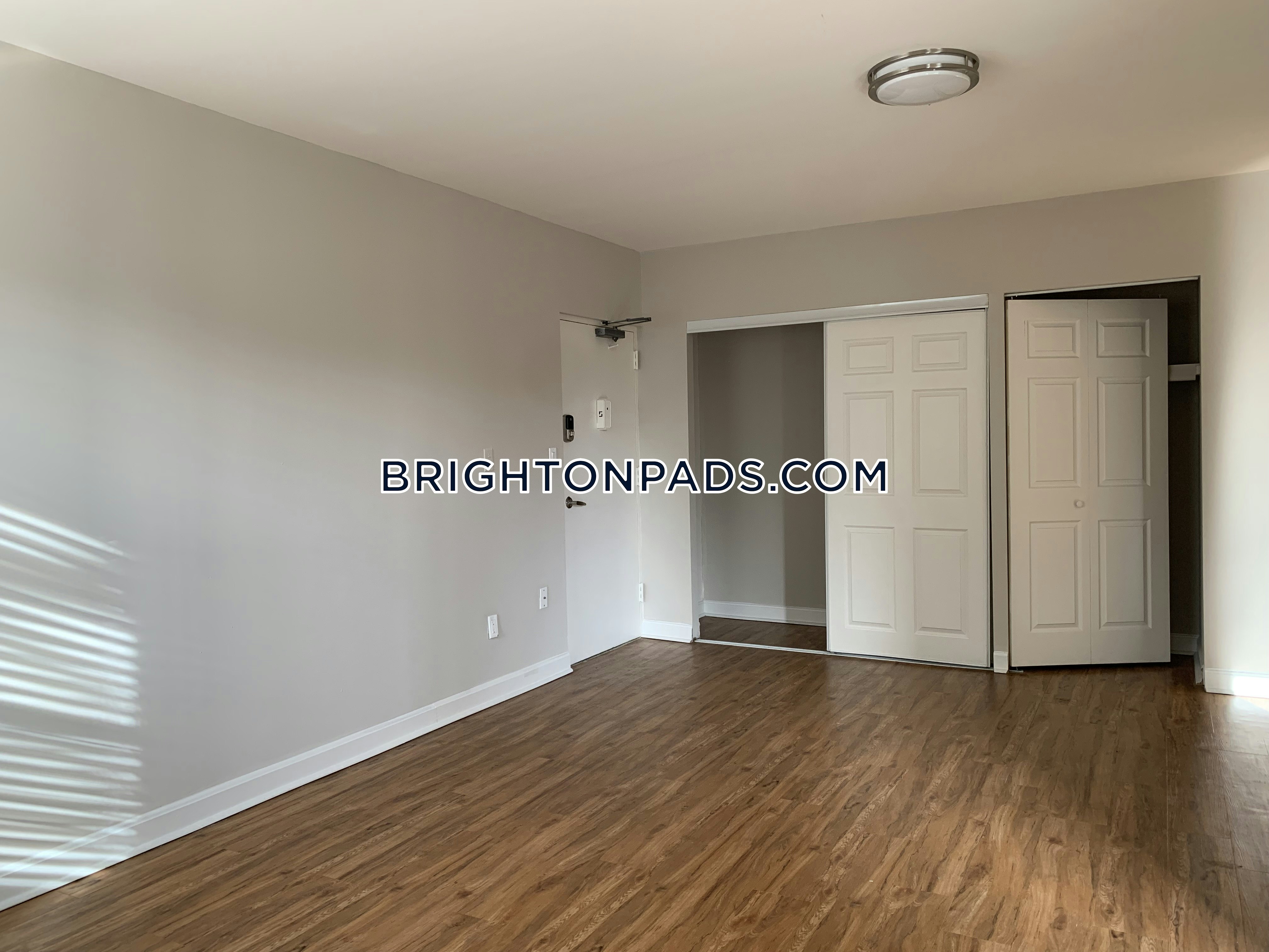 3 bed, 1 bath apartment for rent at 9 Bronsdon St Unit 38s, Lower Allston — photo 5 of 5