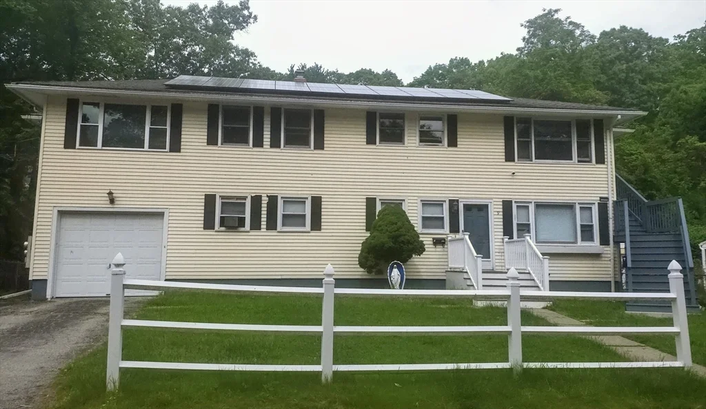 3 bed, 1 bath apartment for rent at 9 Brookdale Unit 2, Worcester — photo 11 of 12