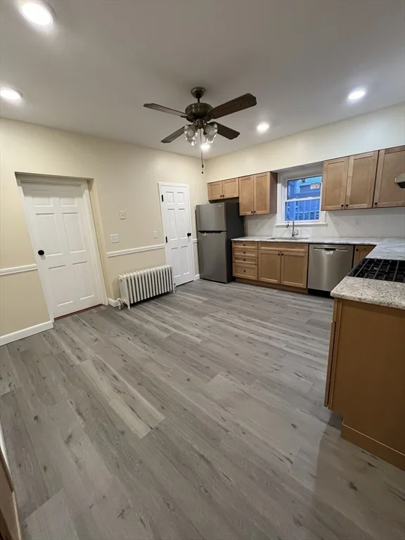 2 bed, 1 bath apartment for rent at 9 Brookings Unit 1, Medford — photo 3 of 27